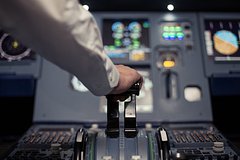 Фантомные метки появились на радаре самолета с россиянами на борту Фантомные метки появились на радаре самолета с россиянами на борту