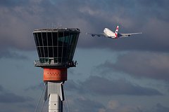 Летевший с роскошного курорта самолет дважды сел не в том месте Летевший с роскошного курорта самолет дважды сел не в том месте