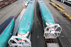 У самолетов Boeing начали отваливаться унитазы У самолетов Boeing начали отваливаться унитазы