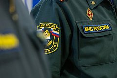 В популярном у туристов российском регионе продлили штормовое предупреждение