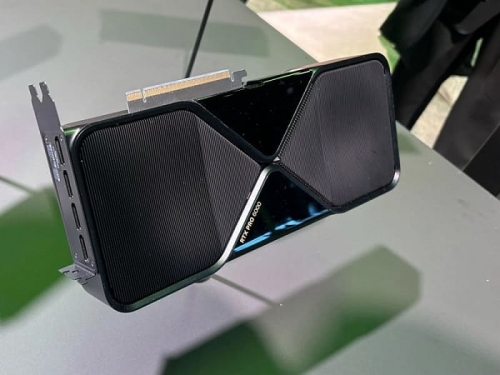 NVIDIA RTX PRO 6000 была продана более чем за $11 тысяч NVIDIA RTX PRO 6000 была продана более чем за $11 тысяч
