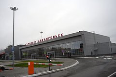 Ограничения на полеты ввели в двух российских аэропортах Ограничения на полеты ввели в двух российских аэропортах