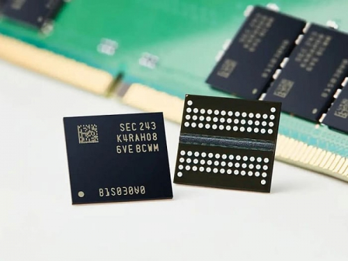 Samsung наладила выпуск микросхем DRAM по 10-нм техпроцессу 1c шестого поколения Samsung наладила выпуск микросхем DRAM по 10-нм техпроцессу 1c шестого поколения