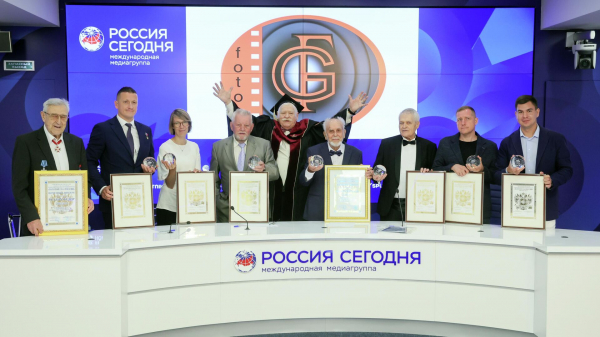 Фотокорреспонденты АПН Киселев и Редлих получили дипломы "Золотого глаза России" Фотокорреспонденты АПН Киселев и Редлих получили дипломы "Золотого глаза России"
