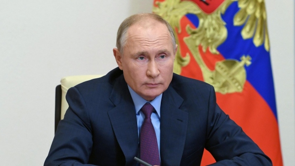 Путин: институт омбудсменов в России активно укреплялся все последние годы Путин: институт омбудсменов в России активно укреплялся все последние годы