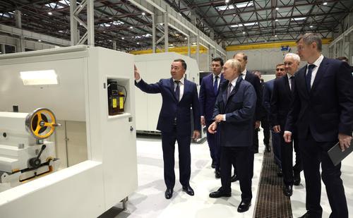 Путин в Перми заявил, что Россия продолжит укреплять армию, чтобы оставаться независимой и суверенной Путин в Перми заявил, что Россия продолжит укреплять армию, чтобы оставаться независимой и суверенной