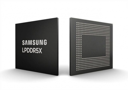Слух: Samsung повысила стоимость микросхем памяти DRAM и NAND до 30%