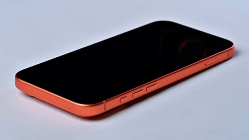 Энтузиаст модифицировал хранилище iPhone 17 Pro Max, увеличив объём с 256 Гбайт до 2 Тбайт Энтузиаст модифицировал хранилище iPhone 17 Pro Max, увеличив объём с 256 Гбайт до 2 Тбайт