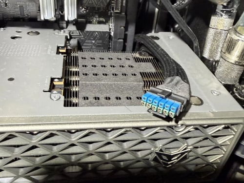 12V-2x6 вывел из строя третью видеокарту SAPPHIRE RX 9070 XT NITRO+ 12V-2x6 вывел из строя третью видеокарту SAPPHIRE RX 9070 XT NITRO+