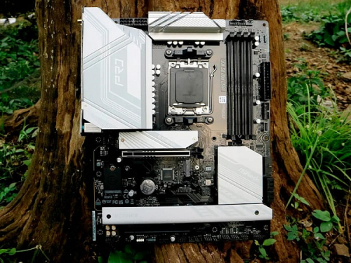 Материнская плата ASRock B850 Pro RS якобы уничтожает три процессора AMD Ryzen 7 9700X Материнская плата ASRock B850 Pro RS якобы уничтожает три процессора AMD Ryzen 7 9700X