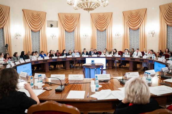 Партнерство государства и бизнеса: ключ к экономическому росту и социальной устойчивости Партнерство государства и бизнеса: ключ к экономическому росту и социальной устойчивости