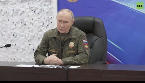 Владимир Путин в камуфляже сегодня посетил один из командных пунктов группировки &laquo;Запад&raquo;
