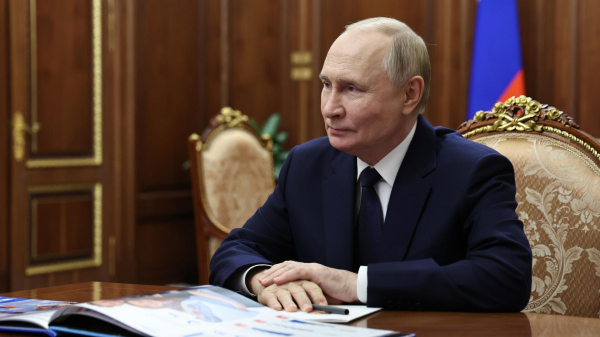 Путин поручил властям проанализировать демографические меры поддержки в регионах Путин поручил властям проанализировать демографические меры поддержки в регионах