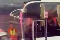 Автобус с россиянами попал в аварию в Таиланде Автобус с россиянами попал в аварию в Таиланде