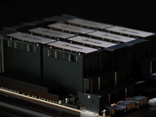 В Китае ускоритель NVIDIA H200 будет буквально на 30% дороже H20 В Китае ускоритель NVIDIA H200 будет буквально на 30% дороже H20
