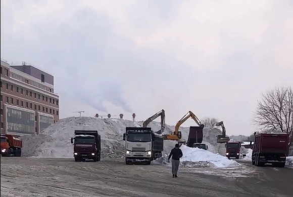 Коммунальщики, нарушающие все возможные нормы, ссылаются на устное распоряжение Префектуры, якобы разрешающее им нарушать Коммунальщики, нарушающие все возможные нормы, ссылаются на устное распоряжение Префектуры, якобы разрешающее им нарушать
