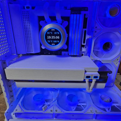 Радиатор от автомобильного усилителя помогает снизить температуру GeForce RTX 3080 на 15°C Радиатор от автомобильного усилителя помогает снизить температуру GeForce RTX 3080 на 15°C