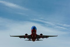 Самолет с сотнями пассажиров аварийно сел в Шереметьево из-за задымления