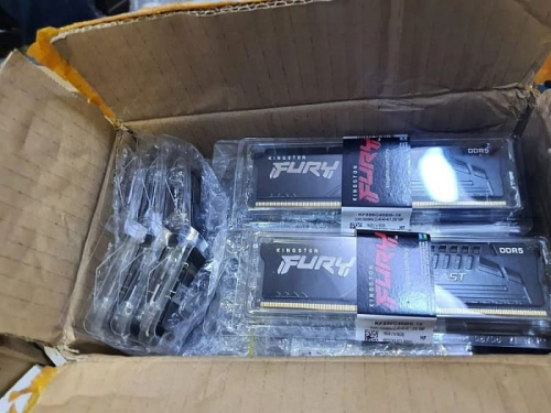 $7 000 за $100: Amazon Return Pallets порадовал покупателя 40 модулями DDR5