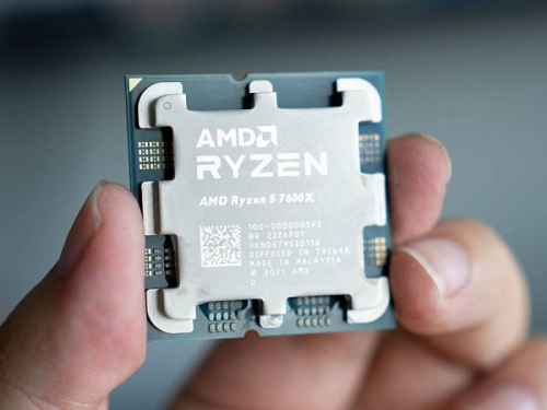 AMD предпочитает работать с корпоративными клиентами, а не потребительским рынком ПК AMD предпочитает работать с корпоративными клиентами, а не потребительским рынком ПК