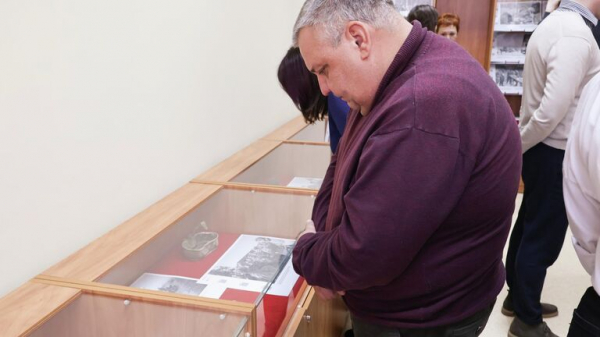 В Брянске представили собрание уникальных материалов времен войны В Брянске представили собрание уникальных материалов времен войны
