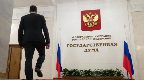 РИА Новости: Миронов и Лантратова предложили повысить стипендию студентам