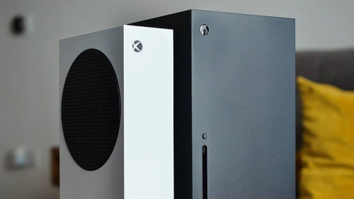 Продажи игровых консолей Microsoft Xbox падают третий квартал подряд