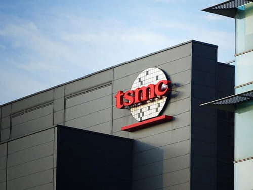 TSMC всё ещё не собирается переходить на дорогостоящие сканеры High-NA EUV