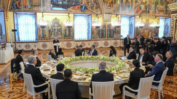 Путин на приеме в Кремле произнес тост за поколение победителей и дружбу народов