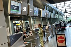 Авиасообщение между Грузией и Россией потребовали прекратить
