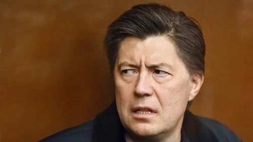 Чего размениваться на мелочь? Воровать &mdash; так миллиардами