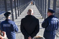 Эстония начнет закрывать на ночь еще один КПП на границе с Россией Эстония начнет закрывать на ночь еще один КПП на границе с Россией