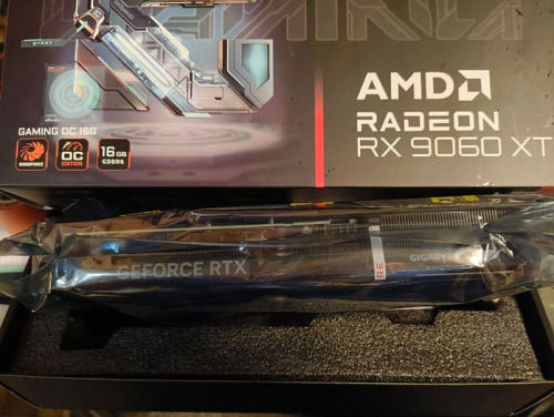 Покупатель GIGABYTE RTX 5060 Ti получил видеокарту с кожухом Radeon