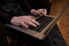 Российских туристов предупредили о мошенниках перед летним сезоном Российских туристов предупредили о мошенниках перед летним сезоном