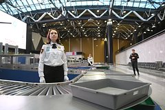 В аэропорту Шереметьево образовались огромные очереди из-за тщательных досмотров
